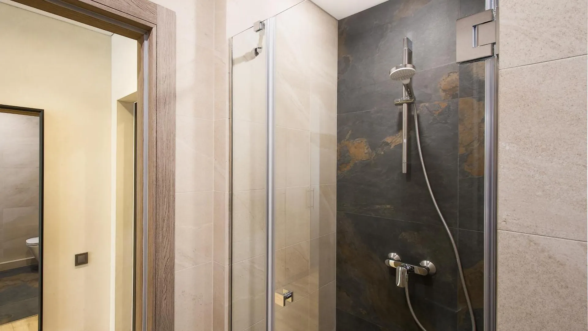 شقة فندقية كييف Orion Apartments أوكرانيا